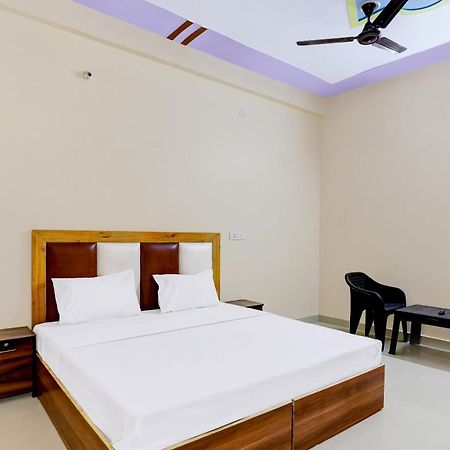Hotel O Blu Moon Газиабад Екстериор снимка