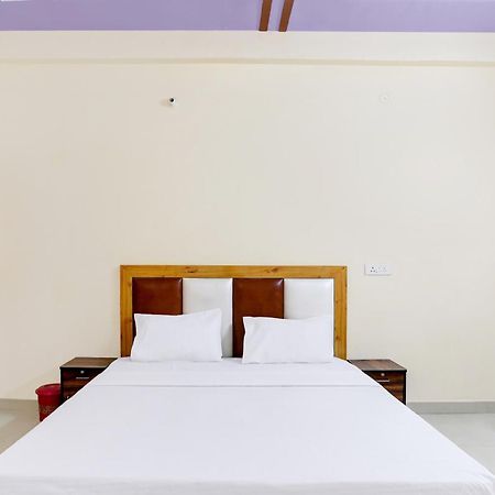 Hotel O Blu Moon Газиабад Екстериор снимка