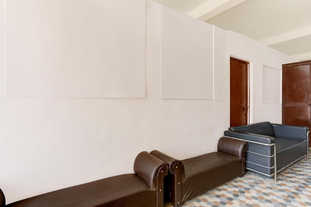 Hotel O Blu Moon Газиабад Екстериор снимка