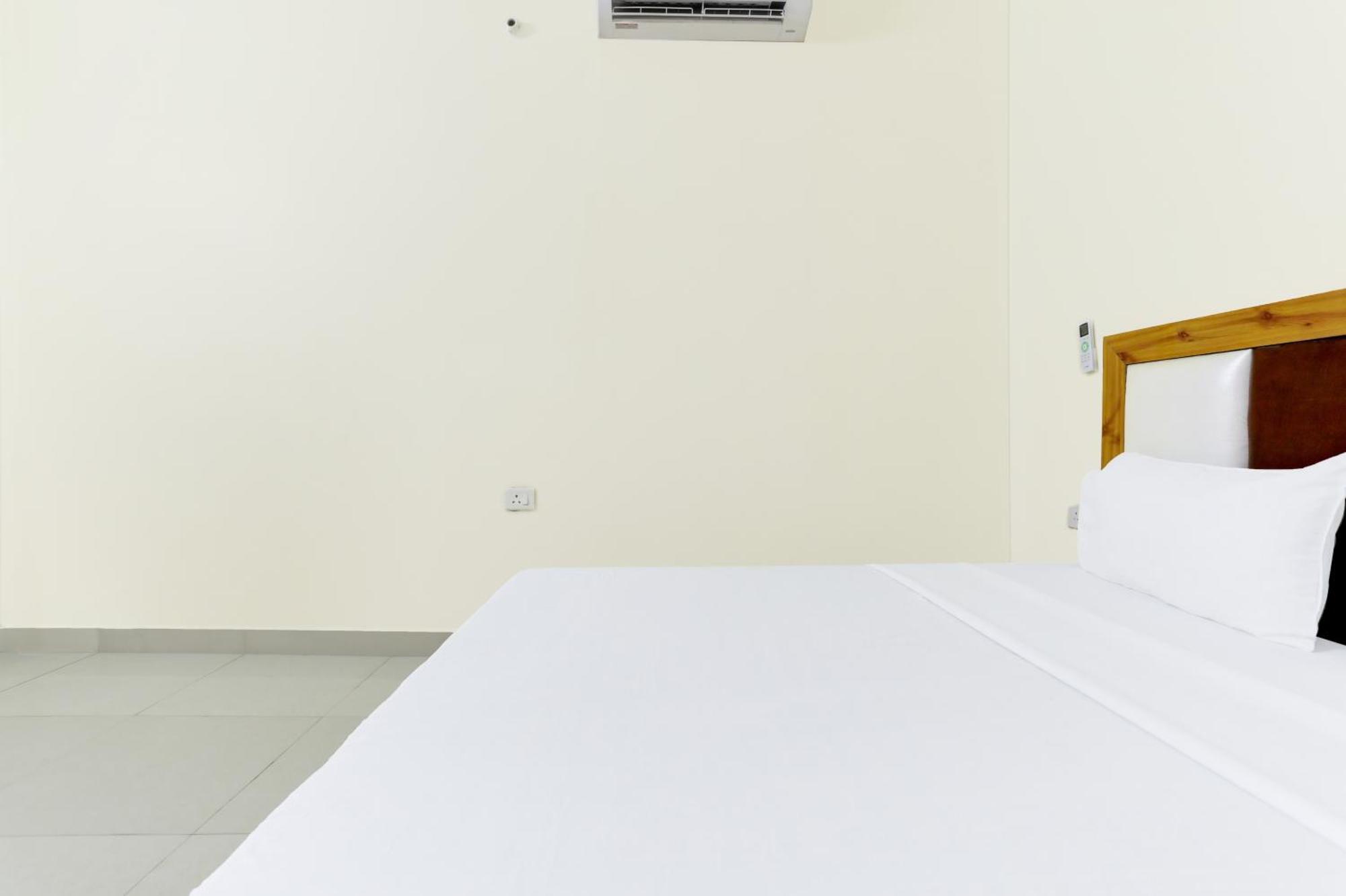 Hotel O Blu Moon Газиабад Екстериор снимка